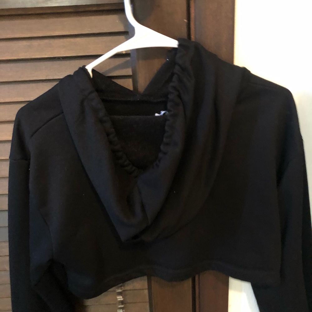 Black crop top